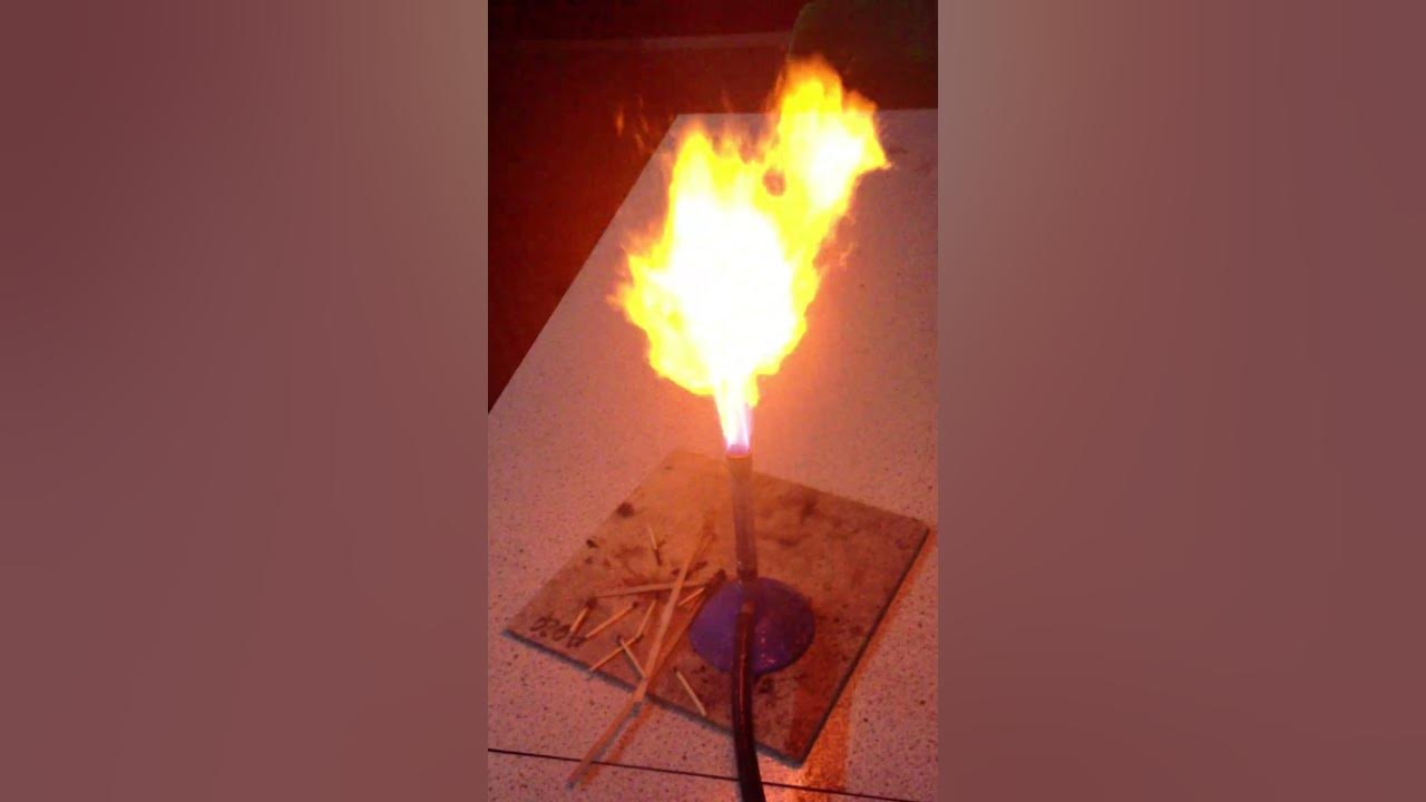 Calcium chloride flame test - YouTube