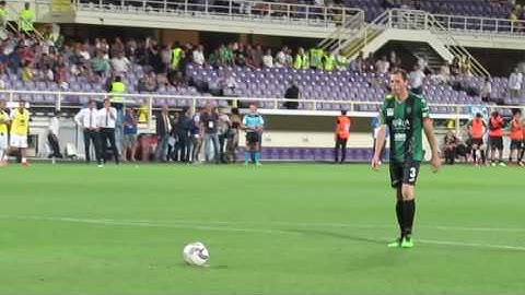 Parma-Pordenone, sequenza rigori. Tiro De Agostini, parata di Frattali  5-5