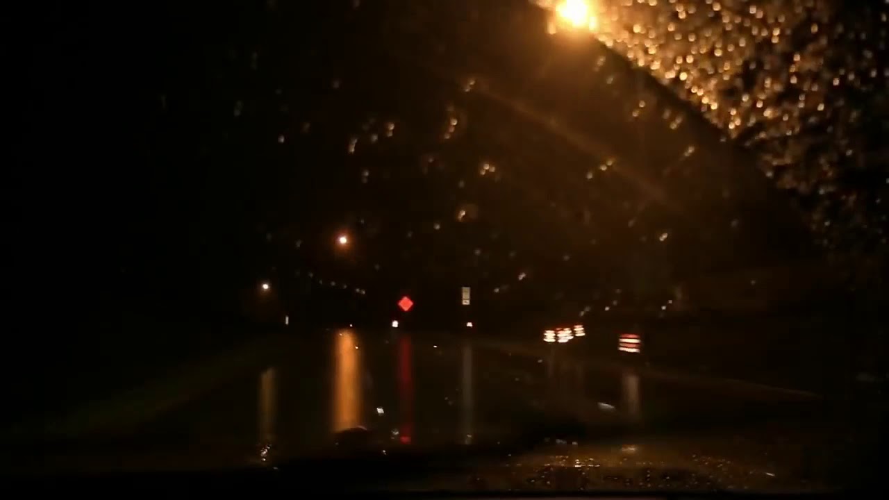 The Neighbourhood - Reflections driving in the rain
