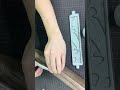 このコスプレと武器を身に着けて海賊船に乗り込みたまえ。