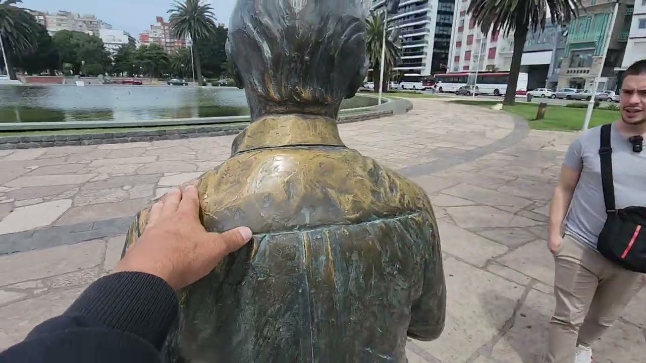 Venta - Departamento tres ambientes reciclado con balcón y vista al mar - Buenos aires 2071