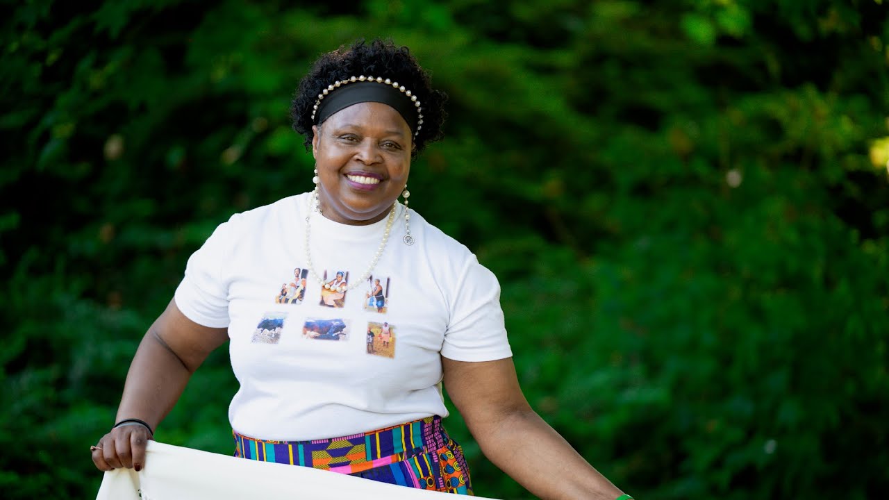 Eufrazia di Ambrozina & Grupo Projeto MO na MO - Caboverdiano (Batuko)