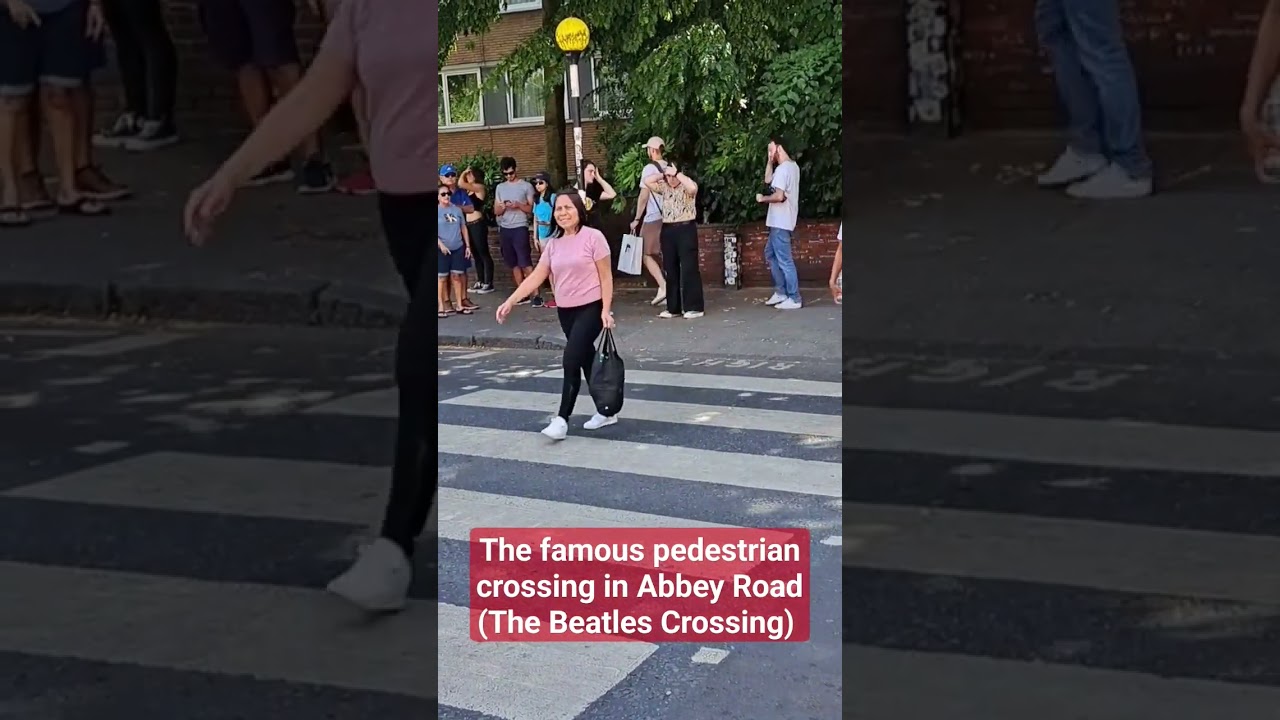 The Beatles - Abbey Road Crossing