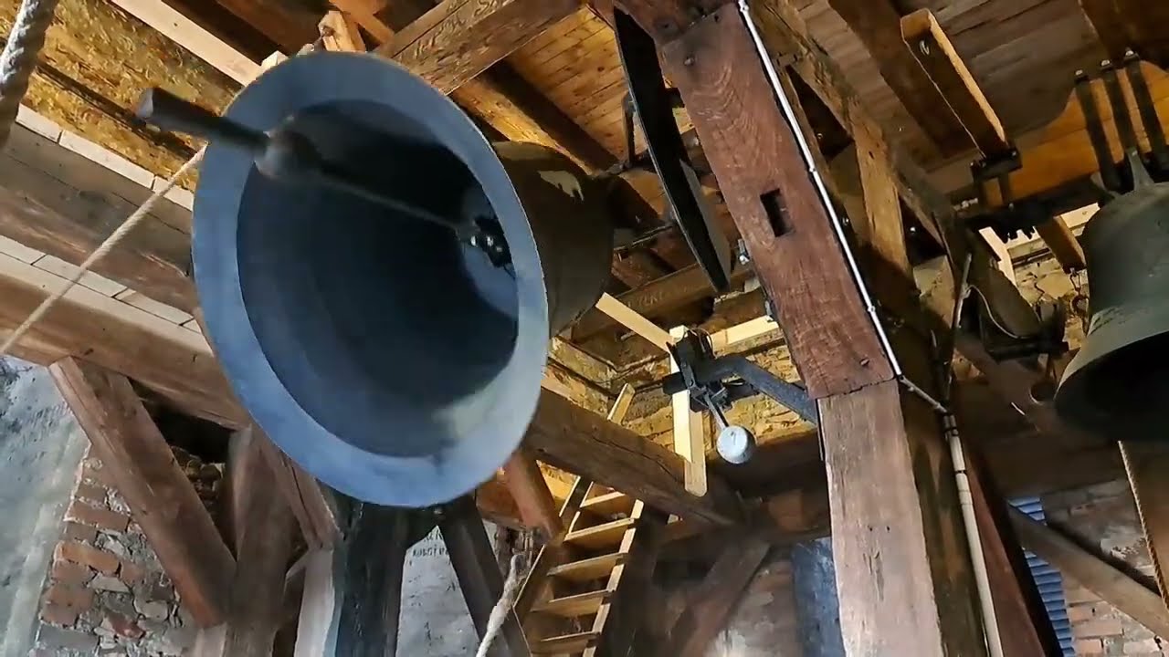 Dzwony- Karviná Kościół Podwyższenia Krzyża Św./ Zvony kostela Povýšení sv. Kříže v Karviné