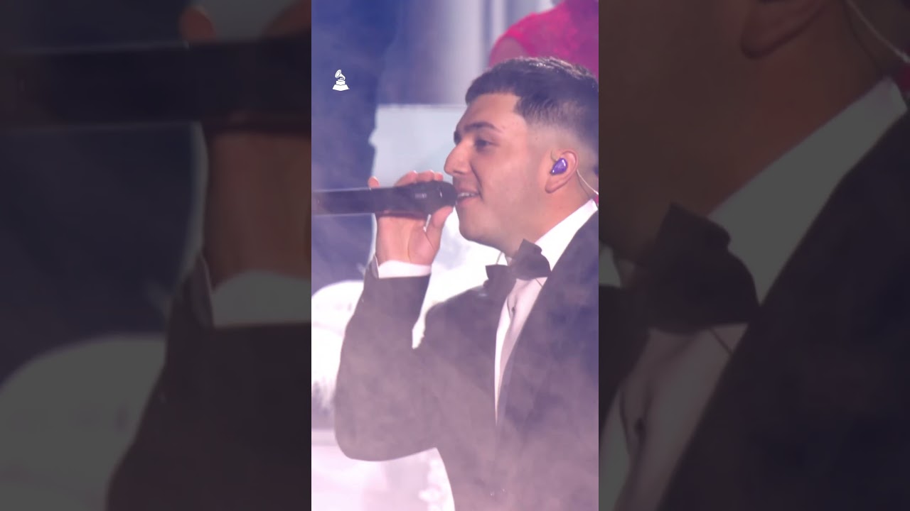 Asi suena “Ella Baila Sola” desde el escenario de los Latin Grammys 🏆 Eslabón Armado y Peso Pluma🥳