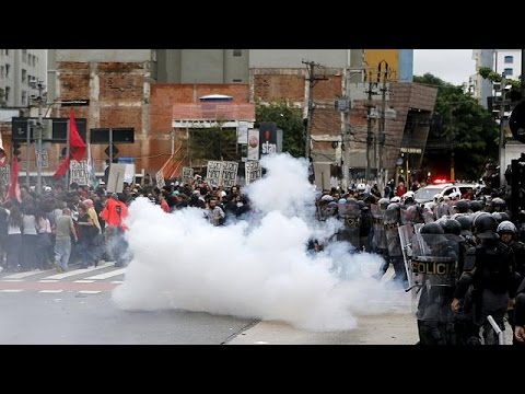 Sao Paulo police clash with protesters over transport fares hike