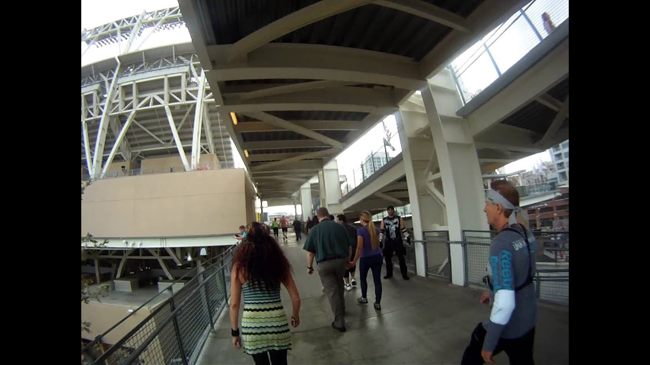 Walking Dead Escape PetCo Park 2014 - Unedited