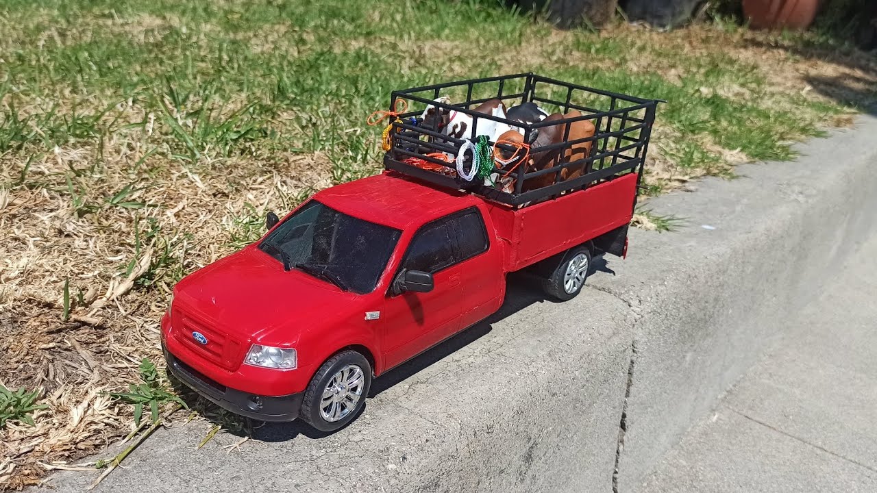 Cargando y Vitaminando algunos toros🐂Jaripeo de Juguete🐂