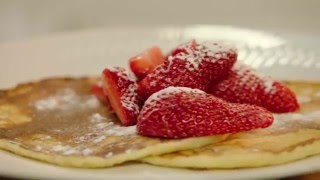 Kookvideo: Kwarkpannenkoeken met aardbeien