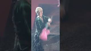 Machine Gun Kelly closed out the VMAs with a BANG 💥 | MTV | #Shorts