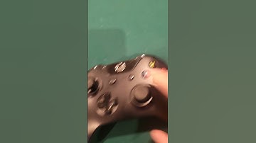 Pressing the x button on an Xbox controller