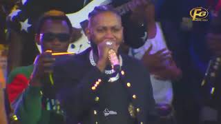 Ferre Gola-Carte Rose Live Stade des Martyrs