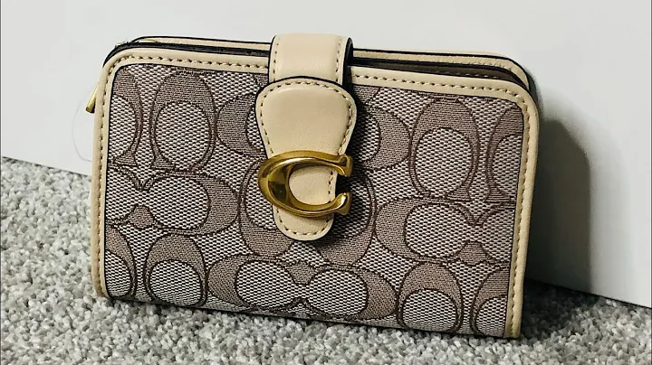COACH Tabby Medium Wallet in Signature Jacquard #coach #coachoutlet #unboxing #unboxingvideo