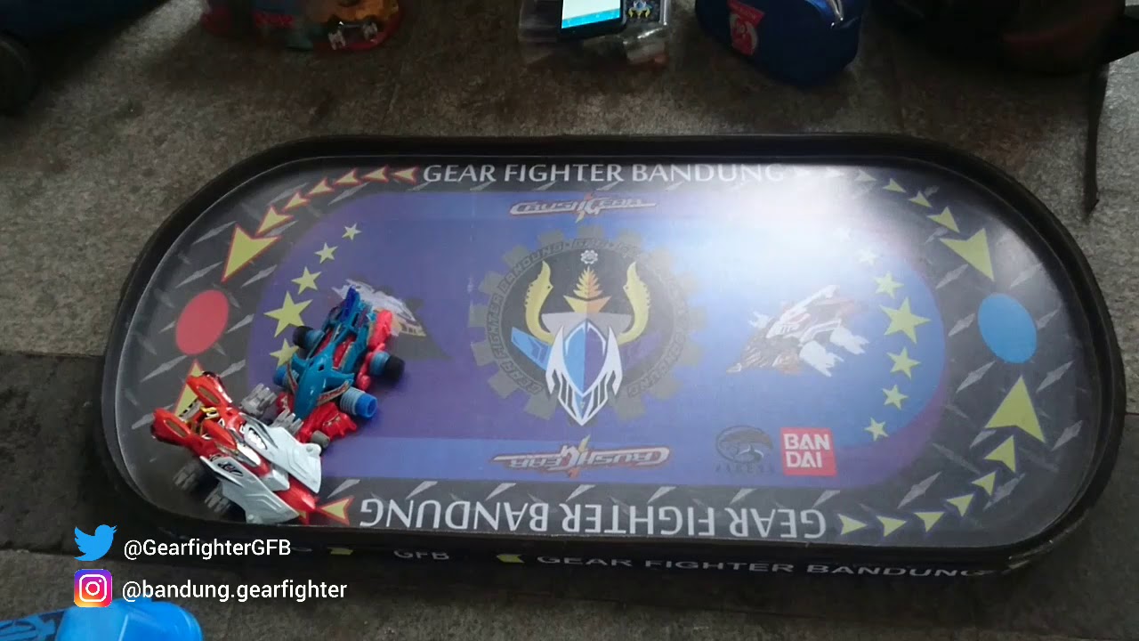 Beat Impulse X   VS   Mega Dash Striker  ||  CRUSH GEAR