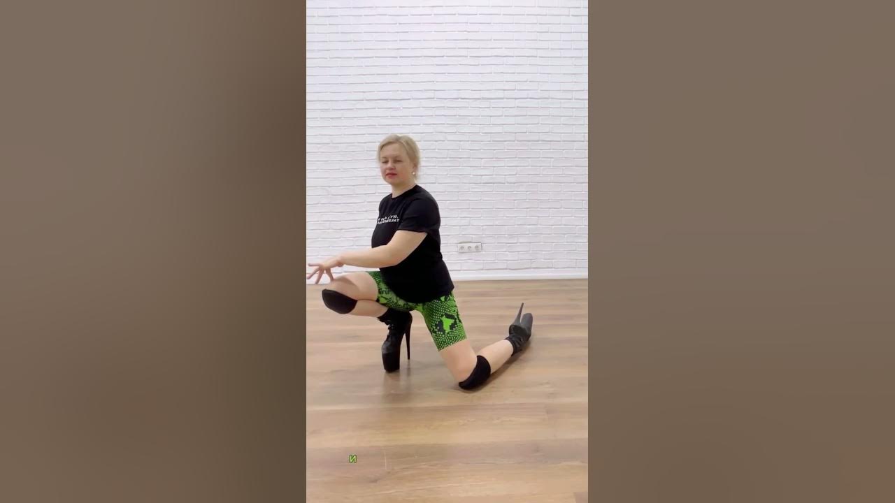 Встаем на стрипы💃🏼Самый простой способ - для новичков 😉 - YouTube