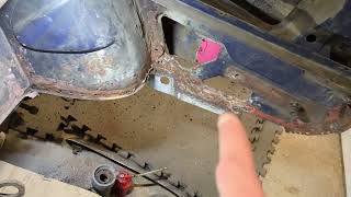 Triumph GT6: Boot floor part 6