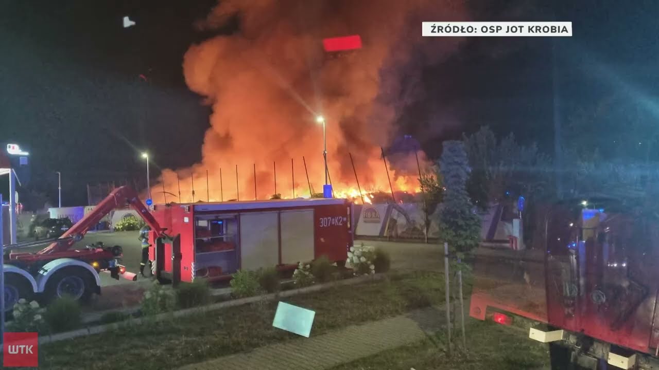 Duży pożar w Rawiczu. W akcji brało udział blisko 150 strażaków