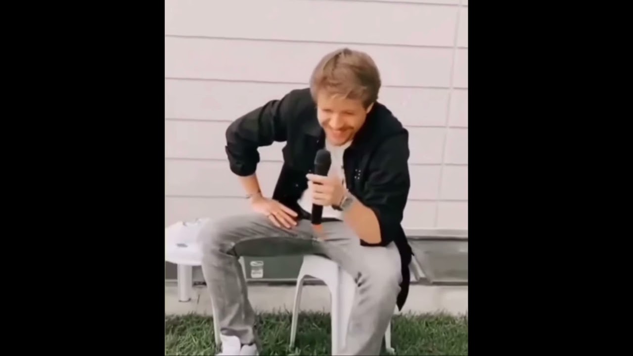 burak yörük ve güzel sesi😍😍🎤