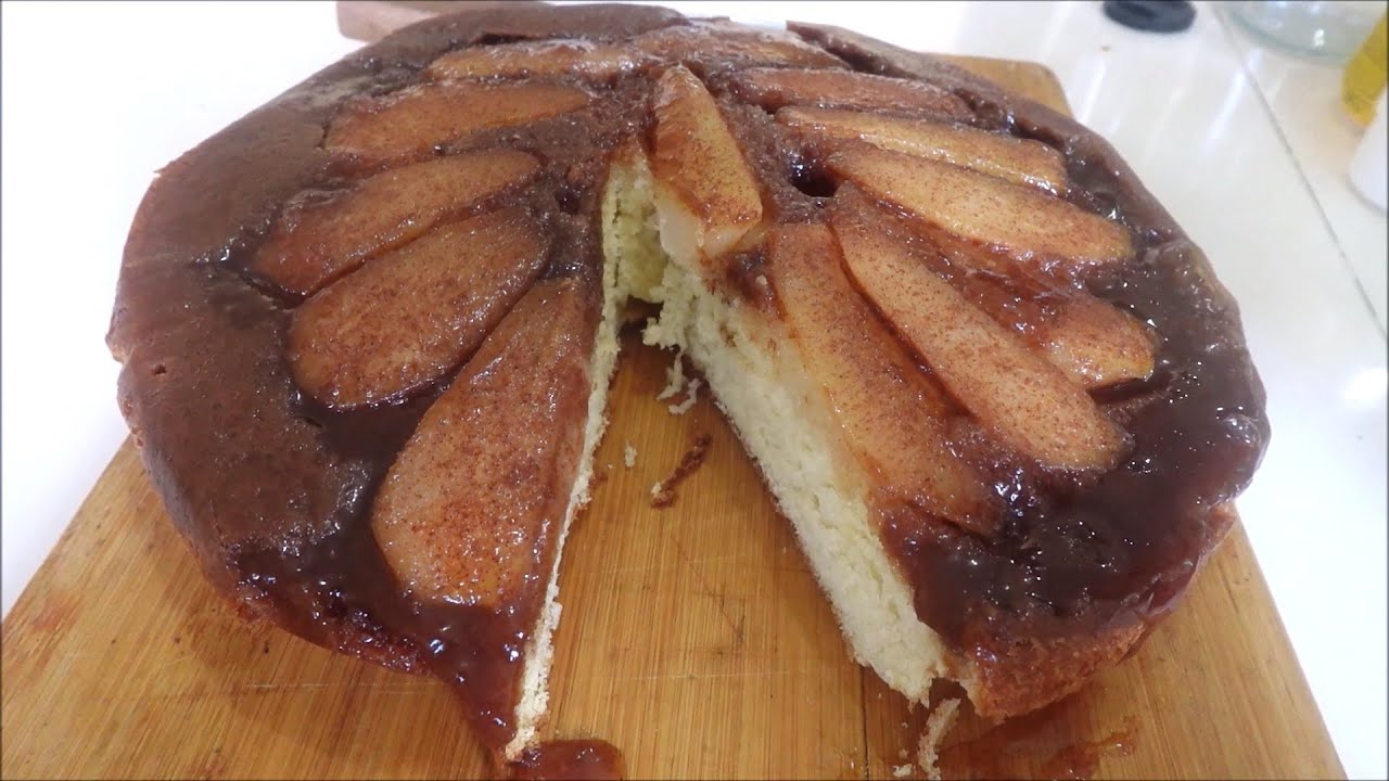 KOLAČ sa KRUŠKAMA i KARAMELOM! Jednostavan kolač koji donosi savršen spoj ukusa i beskrajno uživanje