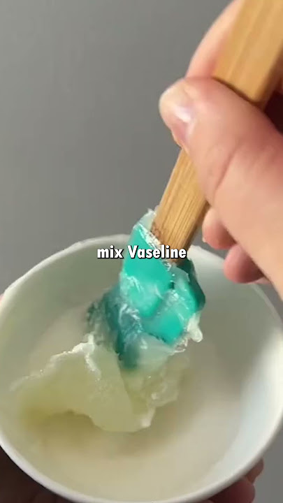 7 Vaseline Beauty Hacks You NEED to Try! 💄✨ #BeautyTips  #glowup #skincare #glowupbeauty