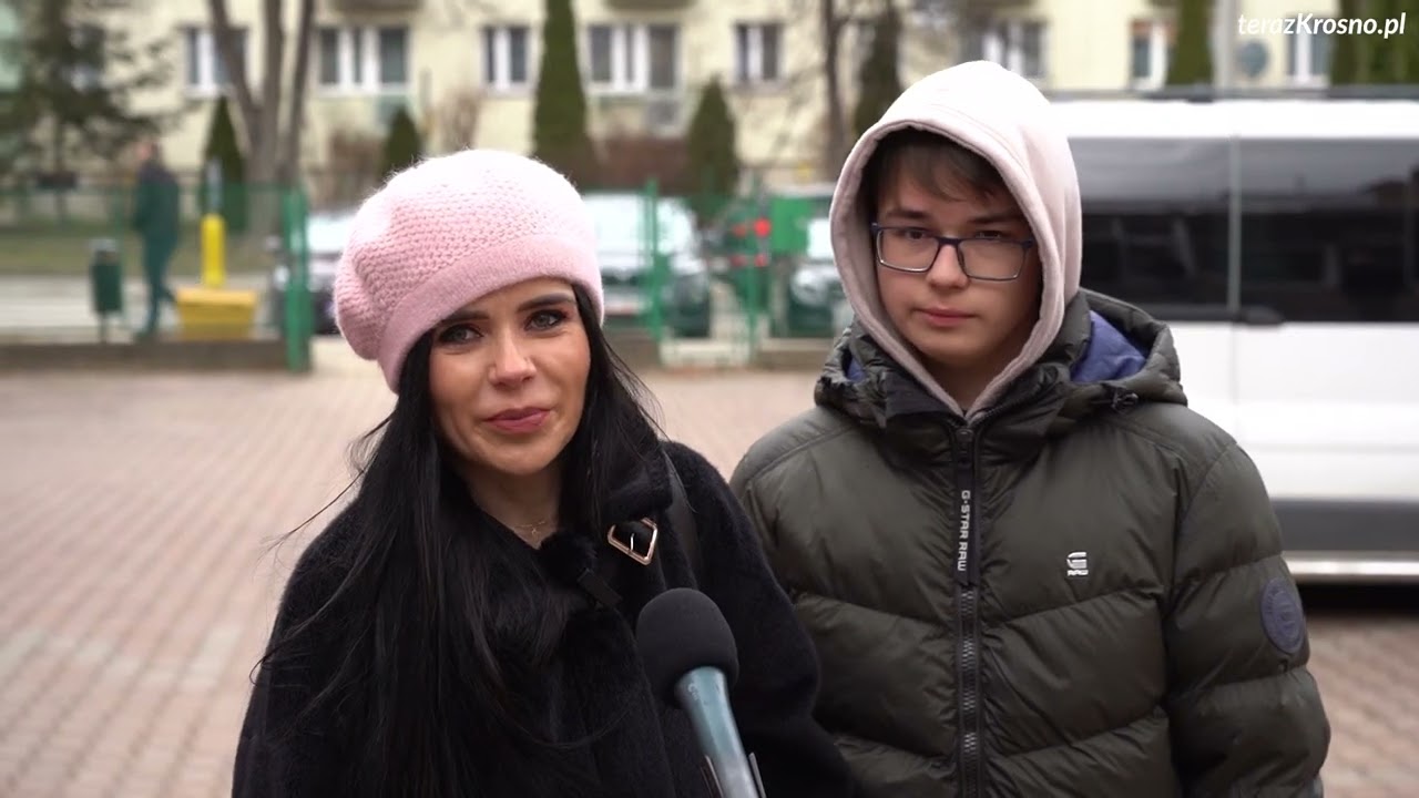 Mieszkańcy Krosna i powiatu pomagają uchodźcom wojennym z Ukrainy (27.02.2022)