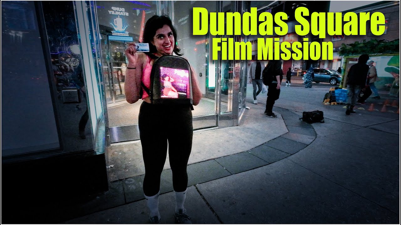 Dundas Square at Night - Toronto Walk - YouTube