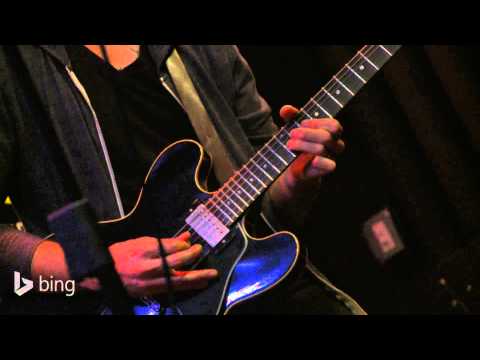 Leagues - Spotlight (Bing Lounge)