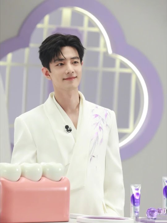 2025.10.21 Xiao Zhan Studio Weibo Update | Photo & Live Photo Compilation