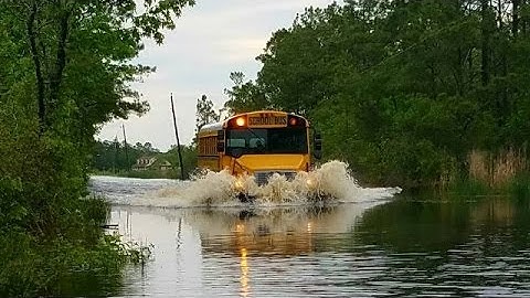 Tidal flooding affects Va. Beach roads