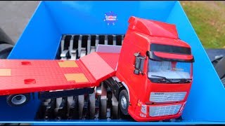 Shredding Volvo Truck : Crushing Crunchy & Soft Things! screenshot 1