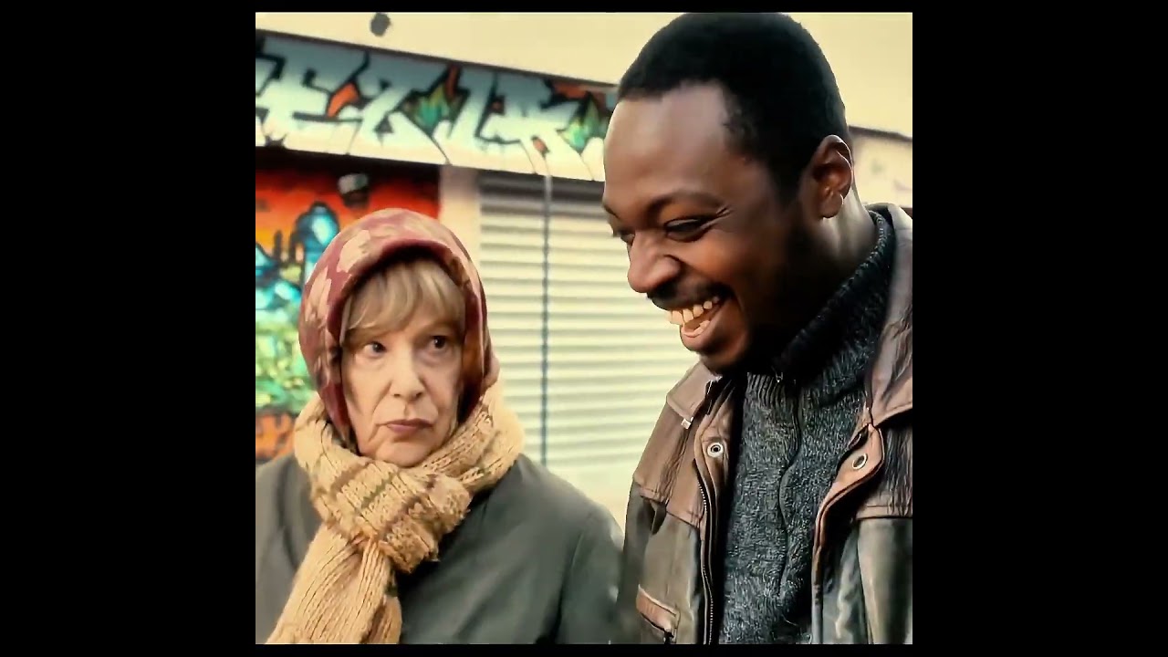 « Mamie commerciale »#anime #foryou