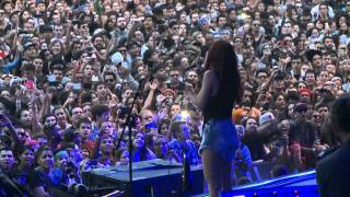 Pitty- (Me adora) HD Lollapalooza 2015 chords