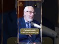 كانت الأيدي تحثو التراب والقلوب لا تعرف كيف تواري حزنها mp3