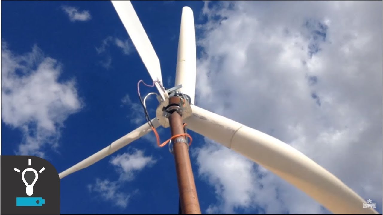 Probando Aerogenerador con Viento Cambiante - YouTube