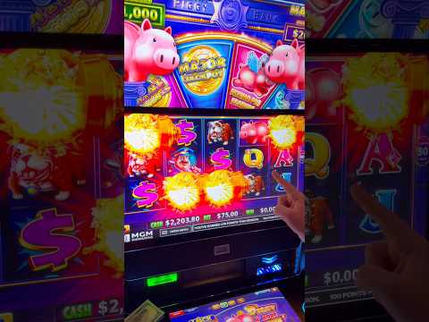 I can ONLY Cash Out HANDPAYS! #gambling #casino #money #comedy #slots