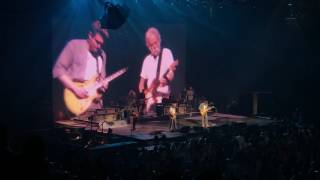 Miniatura de vídeo de "John Mayer - Knocking on Heavens Door (with Bob Weir) Sacramento, CA 7/27/2017"