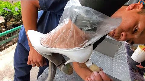 WOMEN'S LEATHER HIGH HEELS SHOE CLEANING by Serafin in Mexico City  Street Shoe Shine (ASMR)