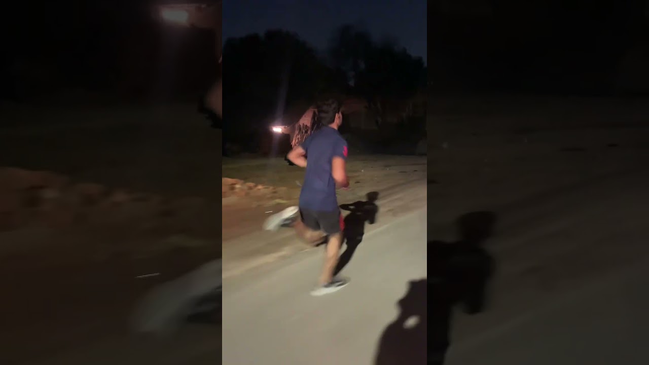 AirPods Pro 1700 in Chor Bazar, Lucknow 