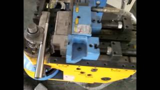 Bending with mandrel and wipper