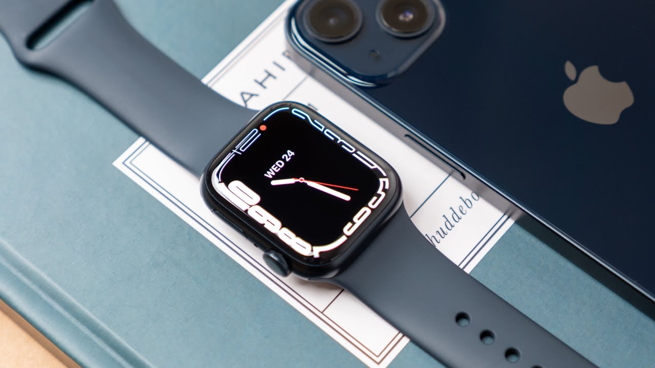 Apple Watch SE Review: watch before you buy! (2022) - YouTube