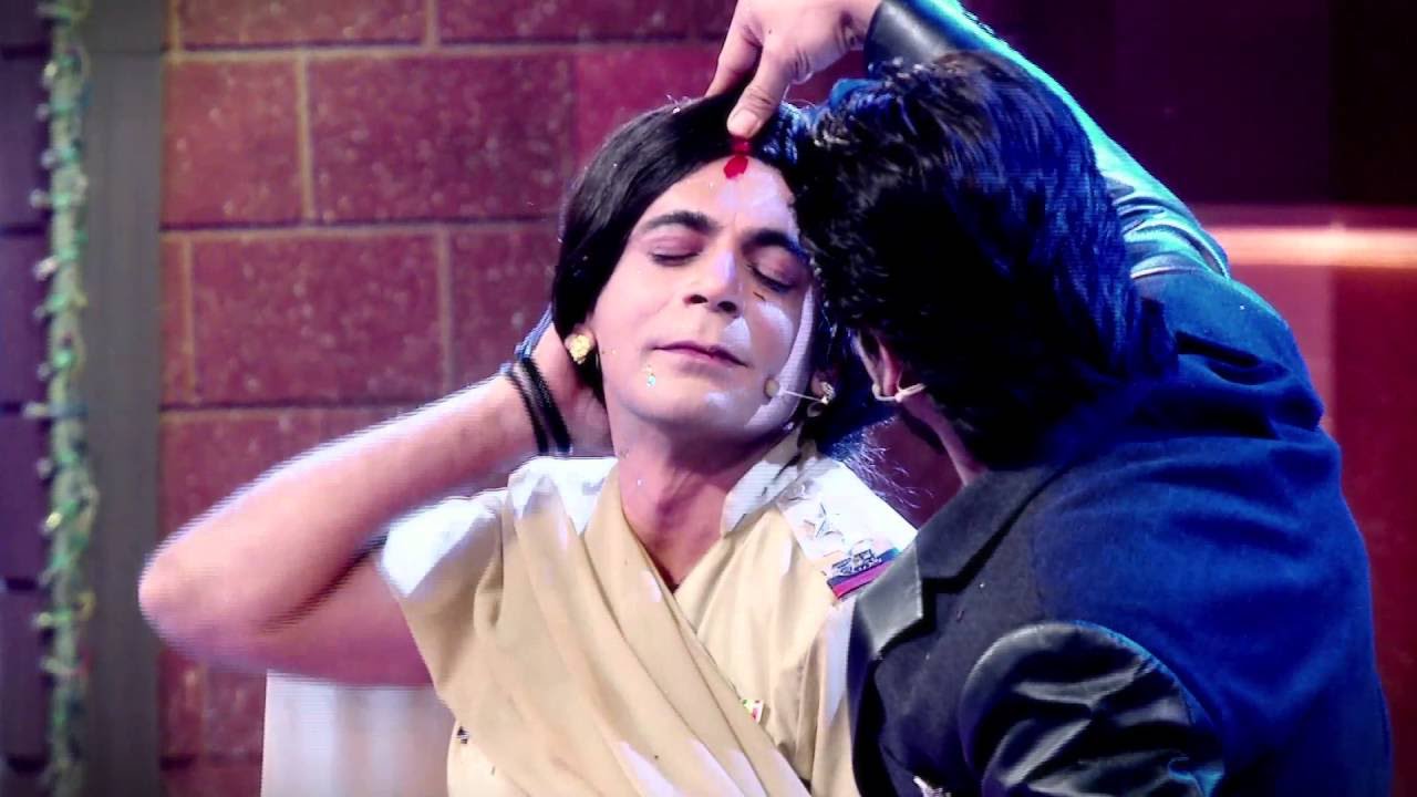 Sunil Grover BEST COMEDY Performance On The Kapil Sharma Show - YouTube
