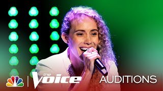 Cali Wilson sing "Dreams" on The Voice 2019 Blind Auditions