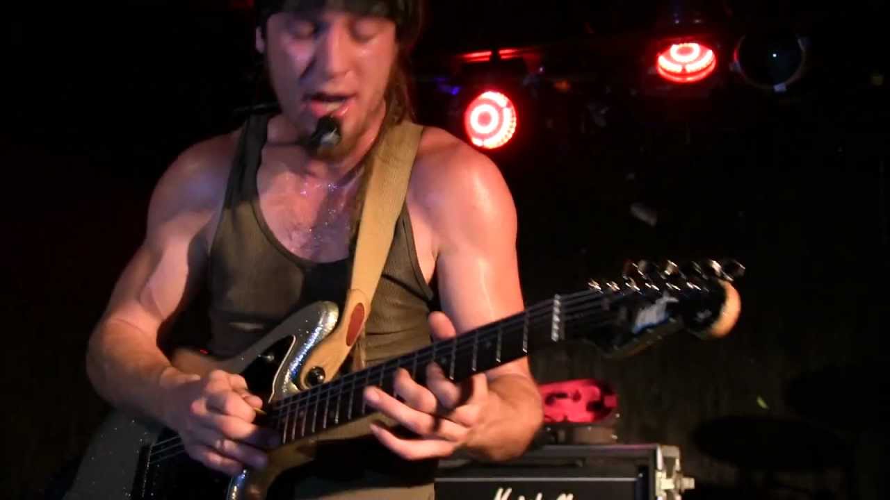 Ninjaspy - Azaria - Live at The Zoo