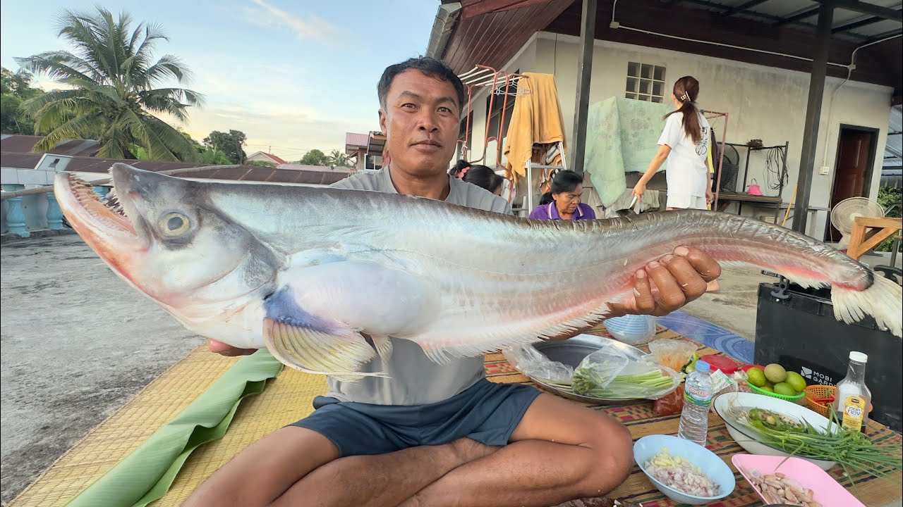 กินข้าวบ้านยายทวดEP#1 ￼ลาบปลาสูตรเด็ดน้าเล่พรุ่งนี้เช้าแบกเป้ไปคุณหมิง