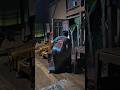 suasana tengah malam di rumah nenek yang horror dekat kuburan