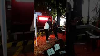 Download Lagu ARTHUR NERY surprises street performer playing his song MP3