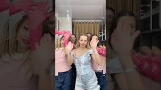 Gamze Karta - Alev Alev Mor Kelebekler Fan Yapımı Kanalda Yayında Şfet