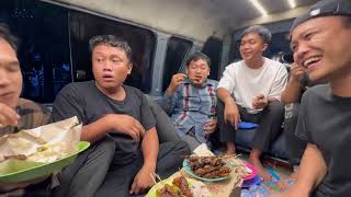 Solusi Terbaik Ketika Hujan Adalah Makan Di Angkringan Dengan Nasi Sambel Pete 