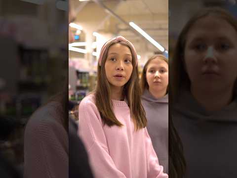 что делать, если на кассе пробивается не та цена, что указана на ценнике #pov #vikazang #юмор