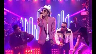 Bruno Mars - Uptown Funk [Lyrics]